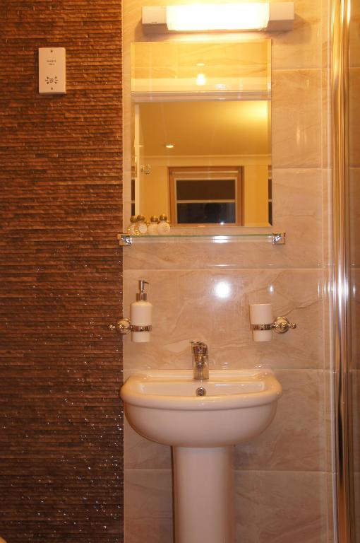 Sapphire Hotel London Londres Quarto foto