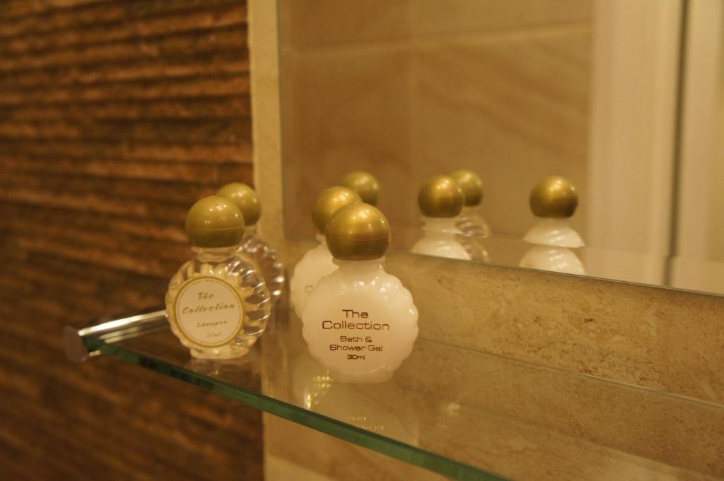 Sapphire Hotel London Londres Quarto foto